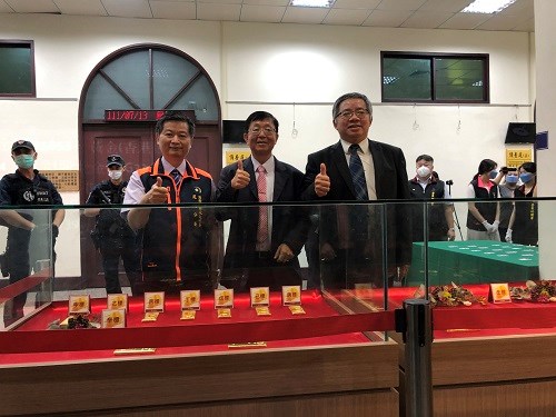 3.執行署署長林慶宗(中)、臺東地檢署檢察長戴文亮(右)、行政執行署花蓮分署分署長王金豐(左)蒞臨會場指導