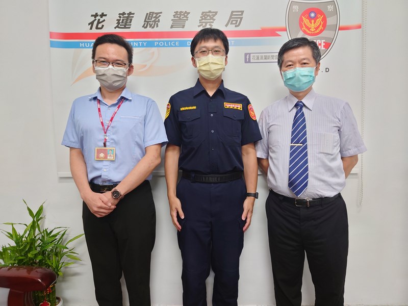 1110711本分署王分署長率同行政執行官邱俊諭、秘書室主任李有生，拜訪花蓮縣警察局交通警察隊，由隊長張博皓親自接待