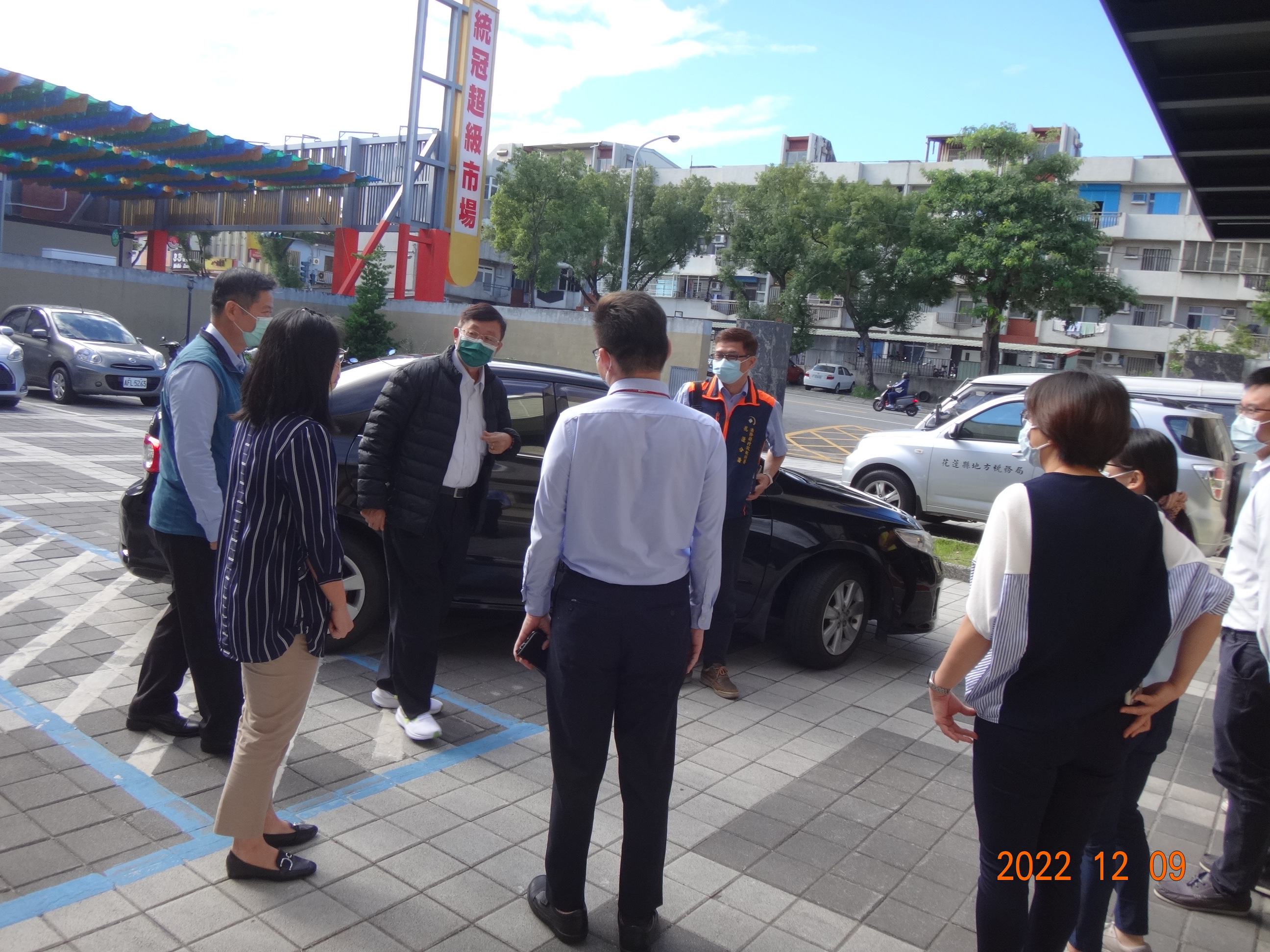 111年12月9日法務部行政執行署林署長慶宗蒞臨本分署視察，由分署長王金豐率同科室主管接待_照片01