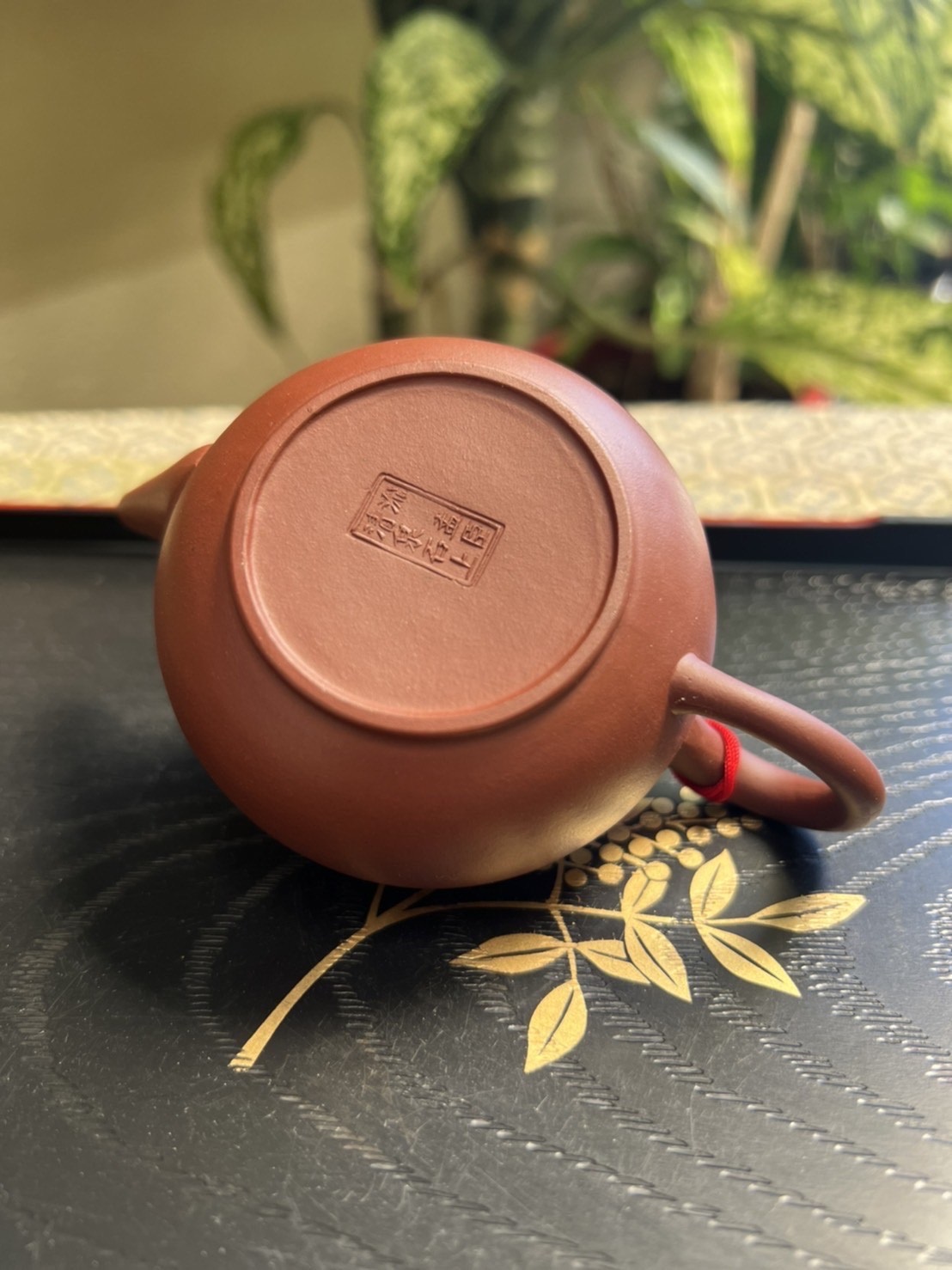 變賣茶具組(17,000元)-圖片2-壺底