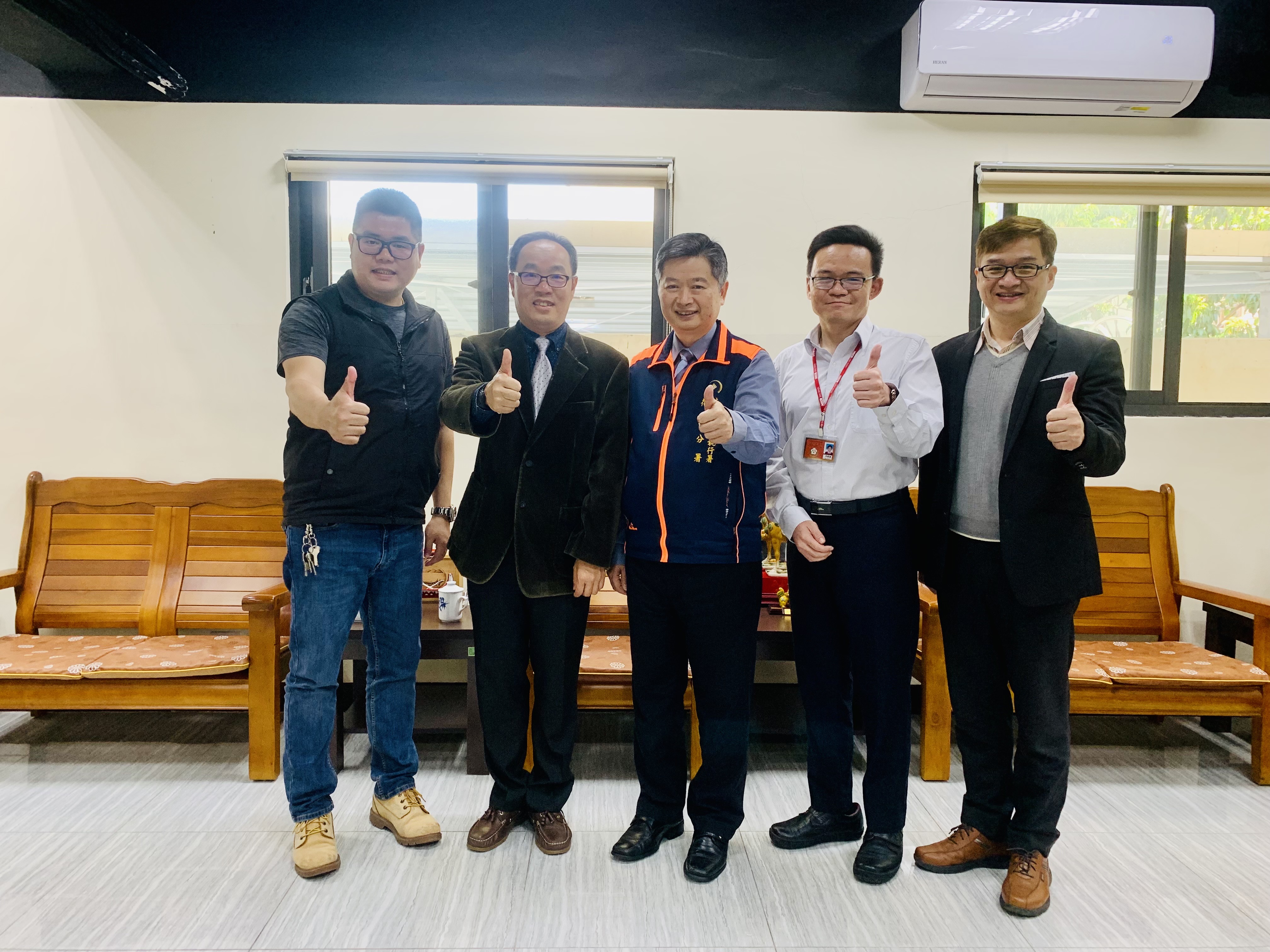 法務部矯正署花蓮看守所江所長慶隆蒞臨本分署拜訪_照片1