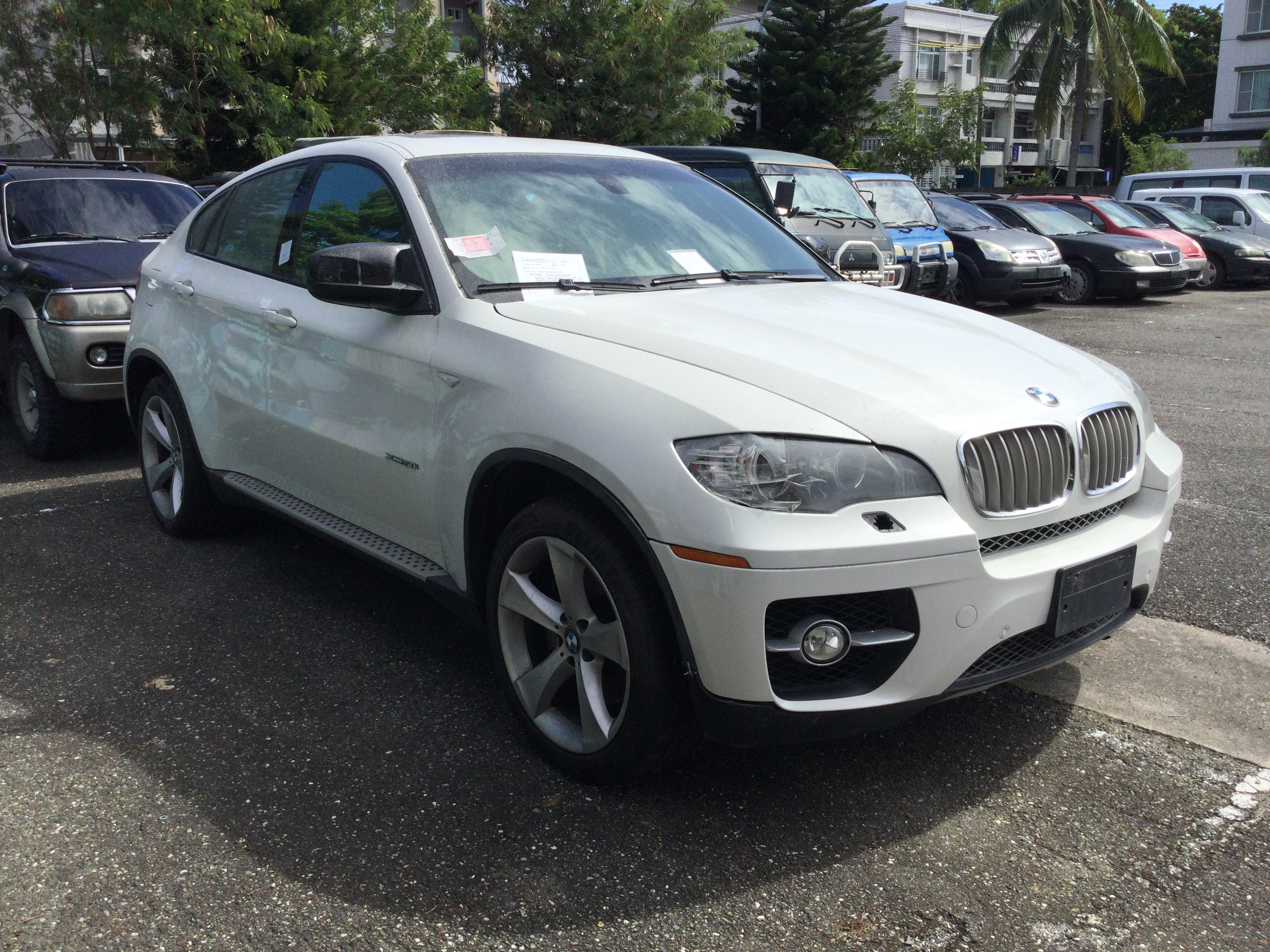 BMW小客車(前方)