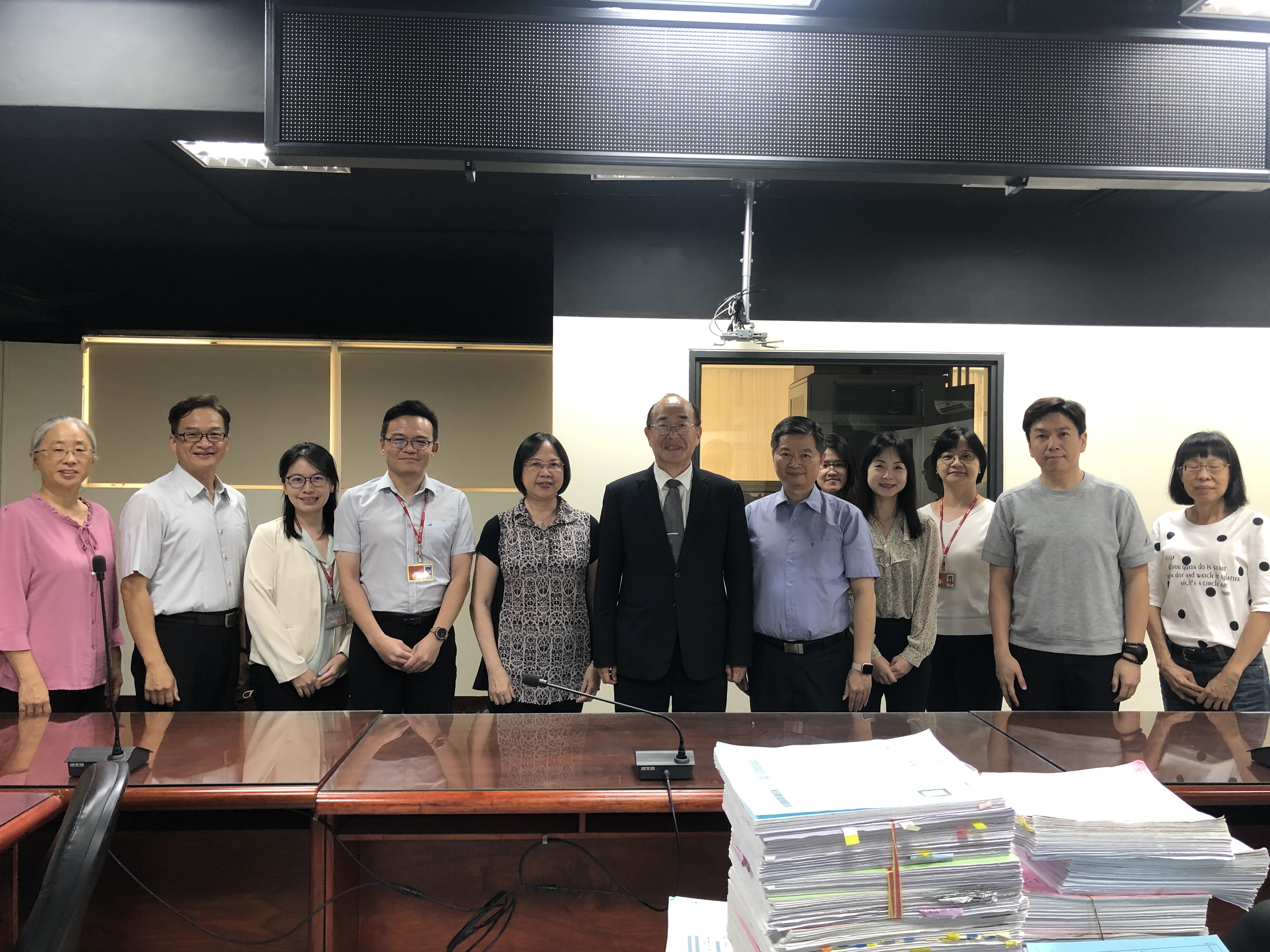 法務部行政執行署黃署長玉垣蒞臨本分署視察_照片6
