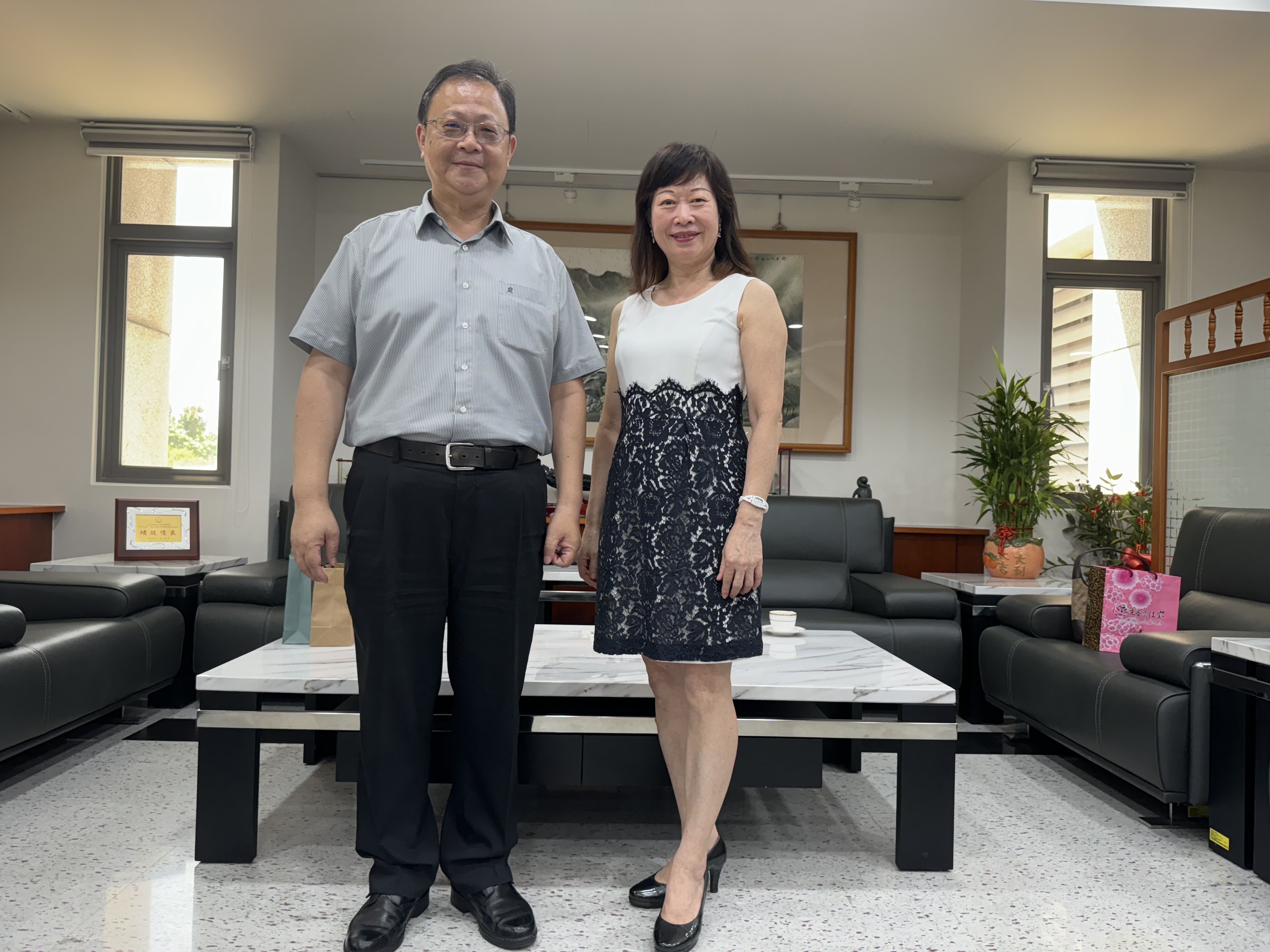 施分署長淑琴於113年9月20日率同行政執行官邱俊諭、秘書室主任李有生拜訪臺灣花蓮地方檢察署郭檢察長