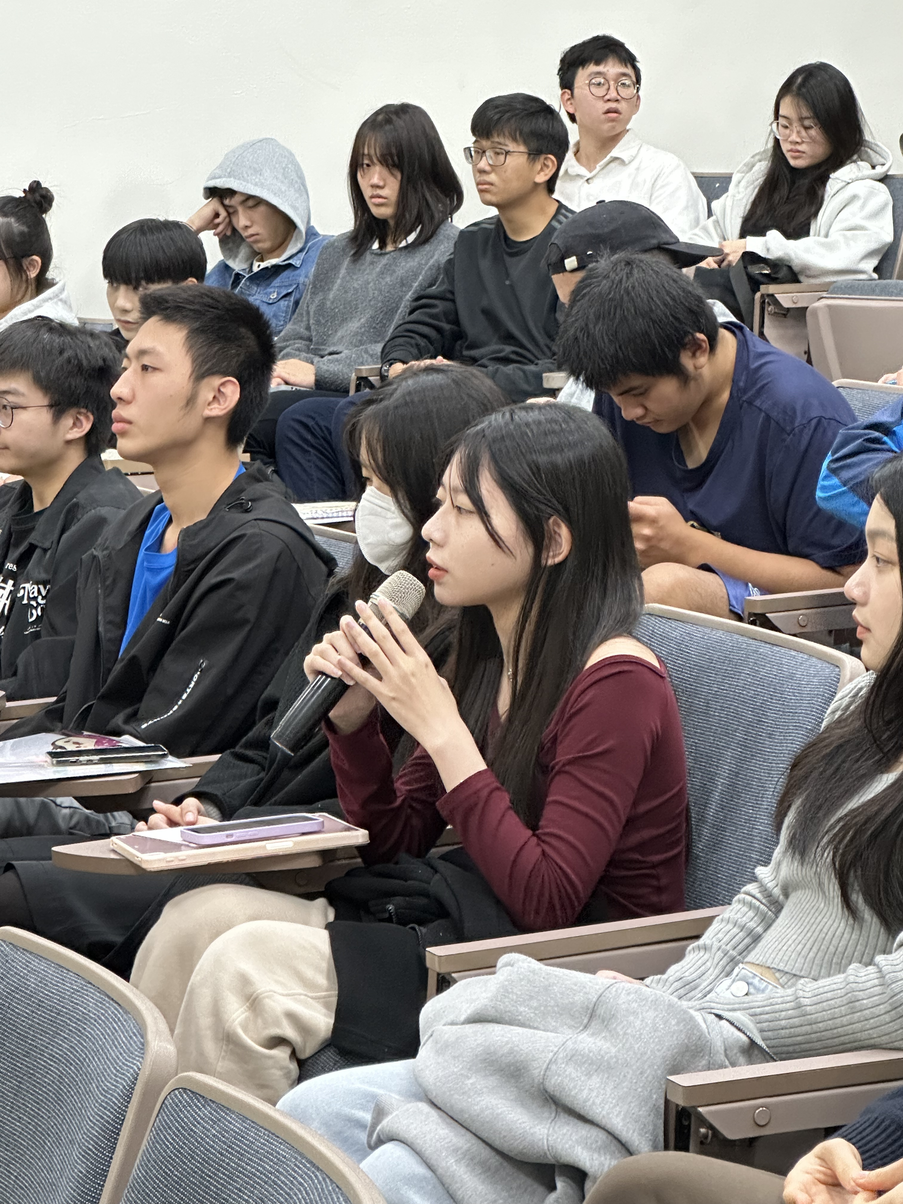 8.學生提問