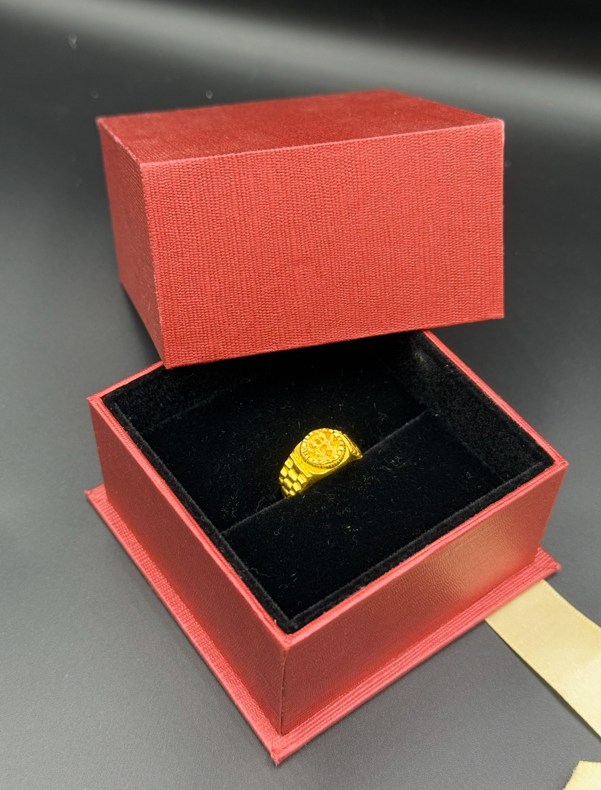 2.乙標：黃金戒指(圓形福字)