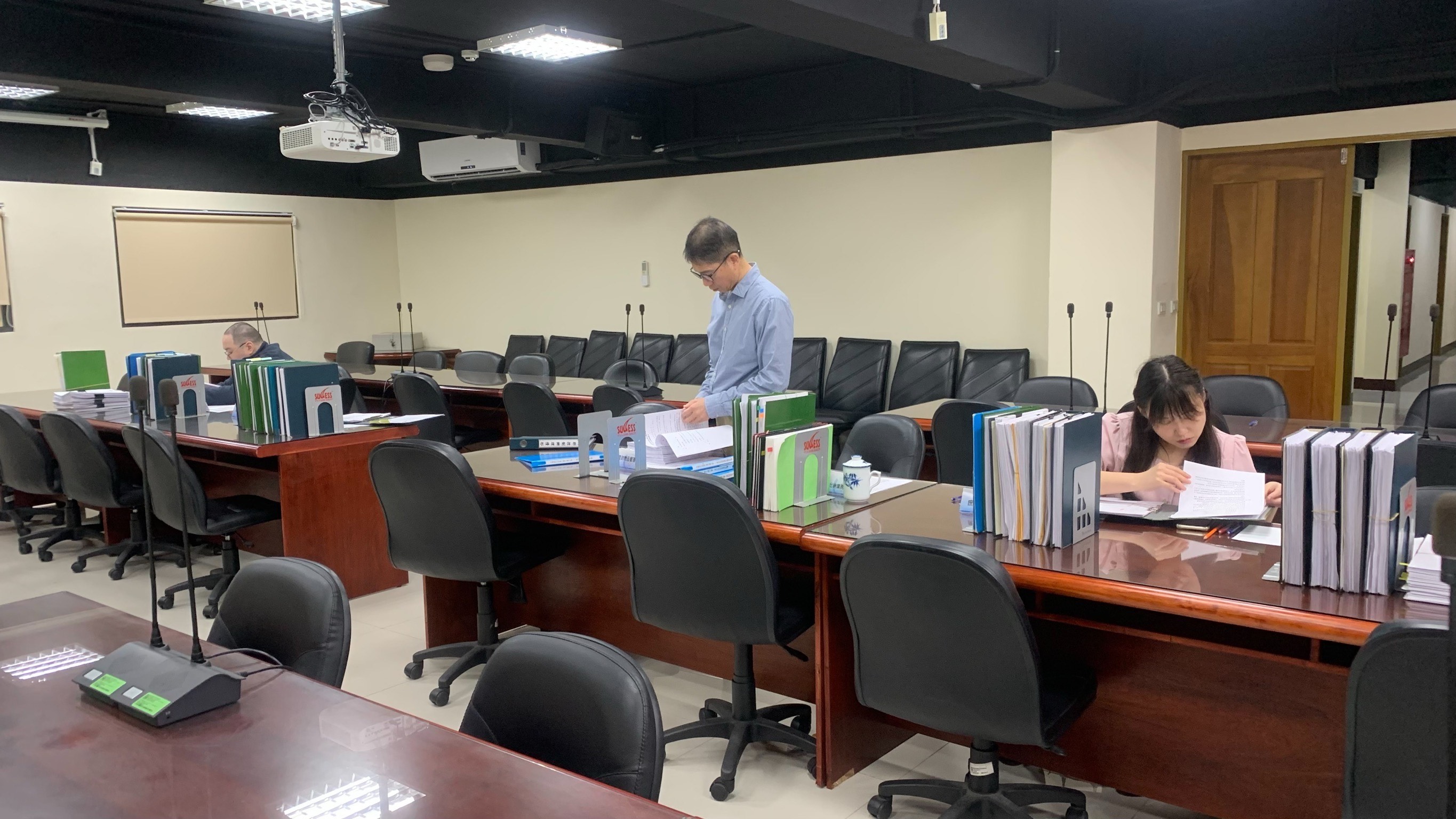 執行署蒞臨本分署進行行政組室業務督導檢查4