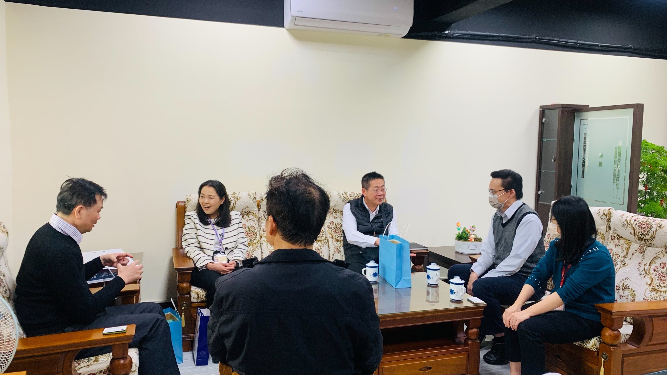 財政部北區國稅局花蓮分局莊分局長美雪蒞臨拜訪，攜手精進稅務案件執行1