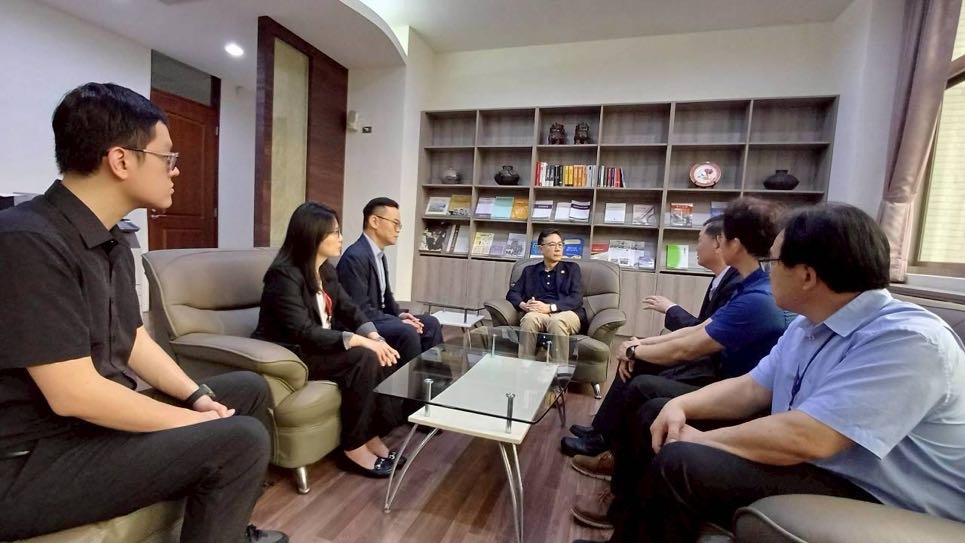 4.在座談會中，署長特別關心臺東辦公室在人力單薄情況下之運作情形1