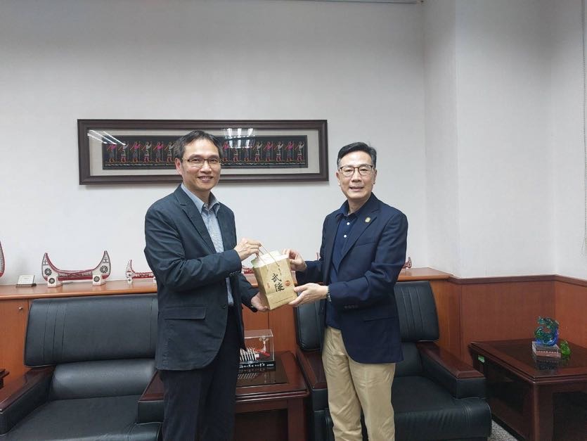 6.拜訪臺灣臺東地方檢察署蕭檢察長方舟